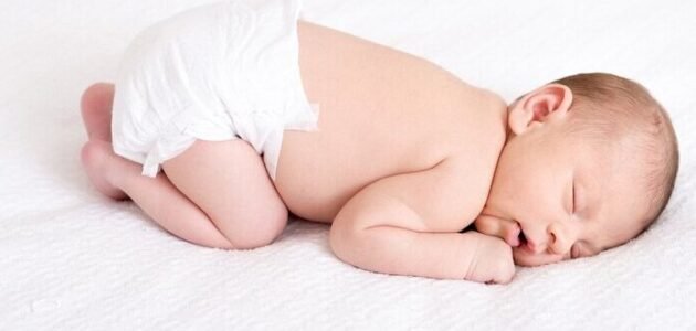 هل بول الصبي الرضيع طاهر والأنثى نجس ولماذا