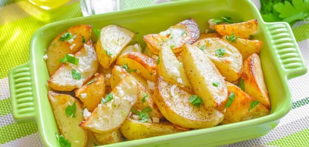 طريقة عمل البطاطس الودجز في المنزل بخطوات ومكونات بسيطة والطعم حكاية 1 طريقة عمل البطاطس الودجز في المنزل بخطوات ومكونات بسيطة والطعم حكاية