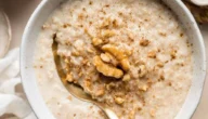 طريقة عمل الشوفان بالحليب لفطور صحي وسريع التحضير 1 طريقة عمل الشوفان بالحليب لفطور صحي وسريع التحضير