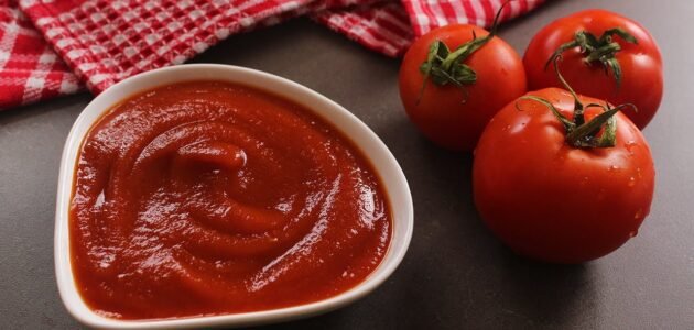 أوفر وطعمه تحفه.. طريقة عمل الكاتشب في المنزل مثل الجاهز