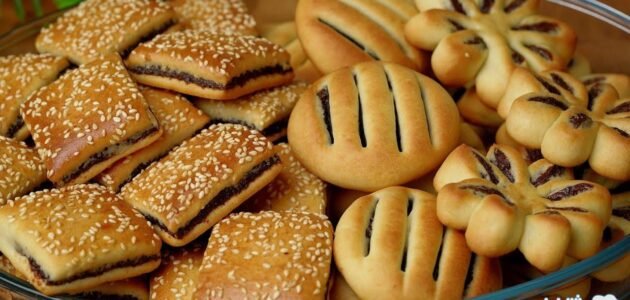 طريقة عمل بسكوت العجوة بخطوات سهلة وبسيطة والطعم أحلى من المخابز