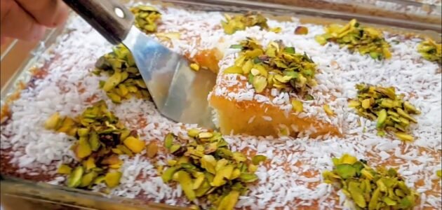 طريقة عمل كيكة جوز الهند بدون دقيق