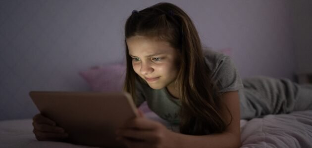 حكم مشاهدة الافلام الاباحية للعزباء لابن سيرين