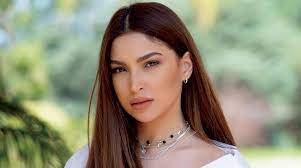 من هي رنين مطر ويكيبيديا وديانتها