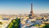 فرنسا وجهة سياحية عالمية تجمع بين التاريخ وجمال الطبيعة