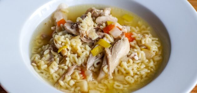 شوربة دجاج صحية طريقة تحضير شوربة دجاج صحية – موقع خليجنا