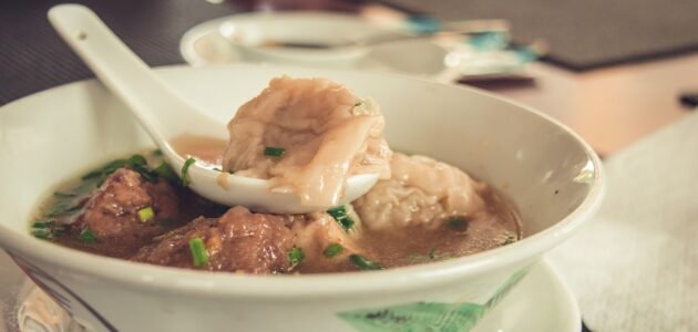 شوربة الدجاج طريقة عمل شوربة الدجاج  – موقع خليجنا