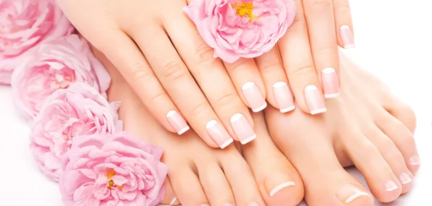 نصائح الحفاظ على اليدين.. وأفضل وصفة طبيعية لتفتيح وتنعيم اليدين