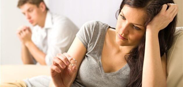 تفسير حلم الطلاق للأقارب المتزوجين لابن سيرين