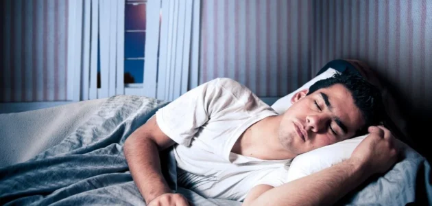 رؤية حلم ملابس الميت مغسولة في المنام للرجل لابن سيرين