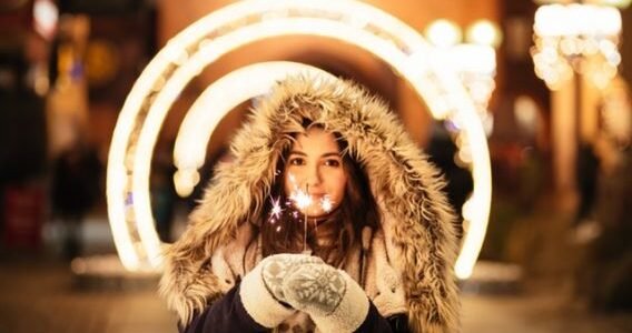 الرد على سنة سعيدة اذا احد قال سنة سعيدة وش ارد 2023