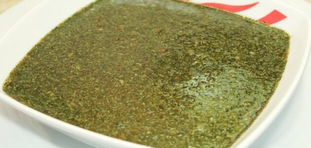 كيفية عمل الملوخية الناشفة بالثوم بمذاق شهى لا يقاوم