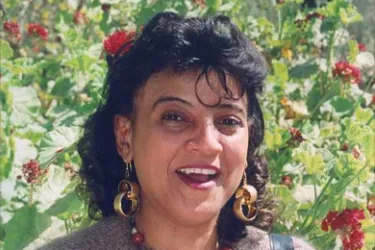 من هي مديحة الحيدري ويكيبيديا وما هي اهم اعمال الفنانة مديحة