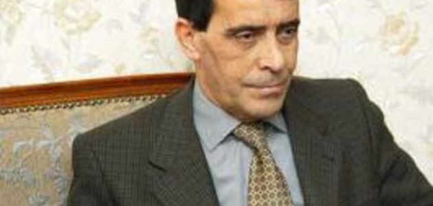 سبب وفاة الجنرال بن حديد.. كامل التفاصيل عن مرض الجنرال